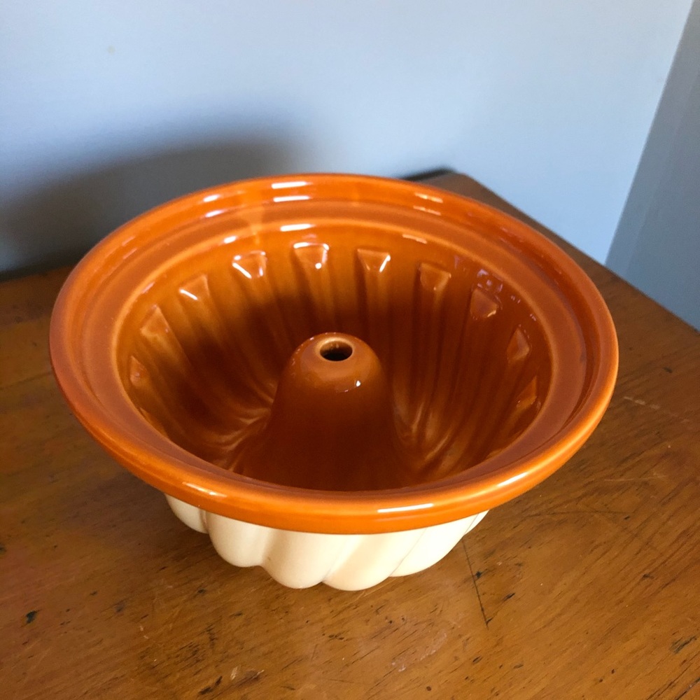 Rare Antique Stoneware Bundt Pan